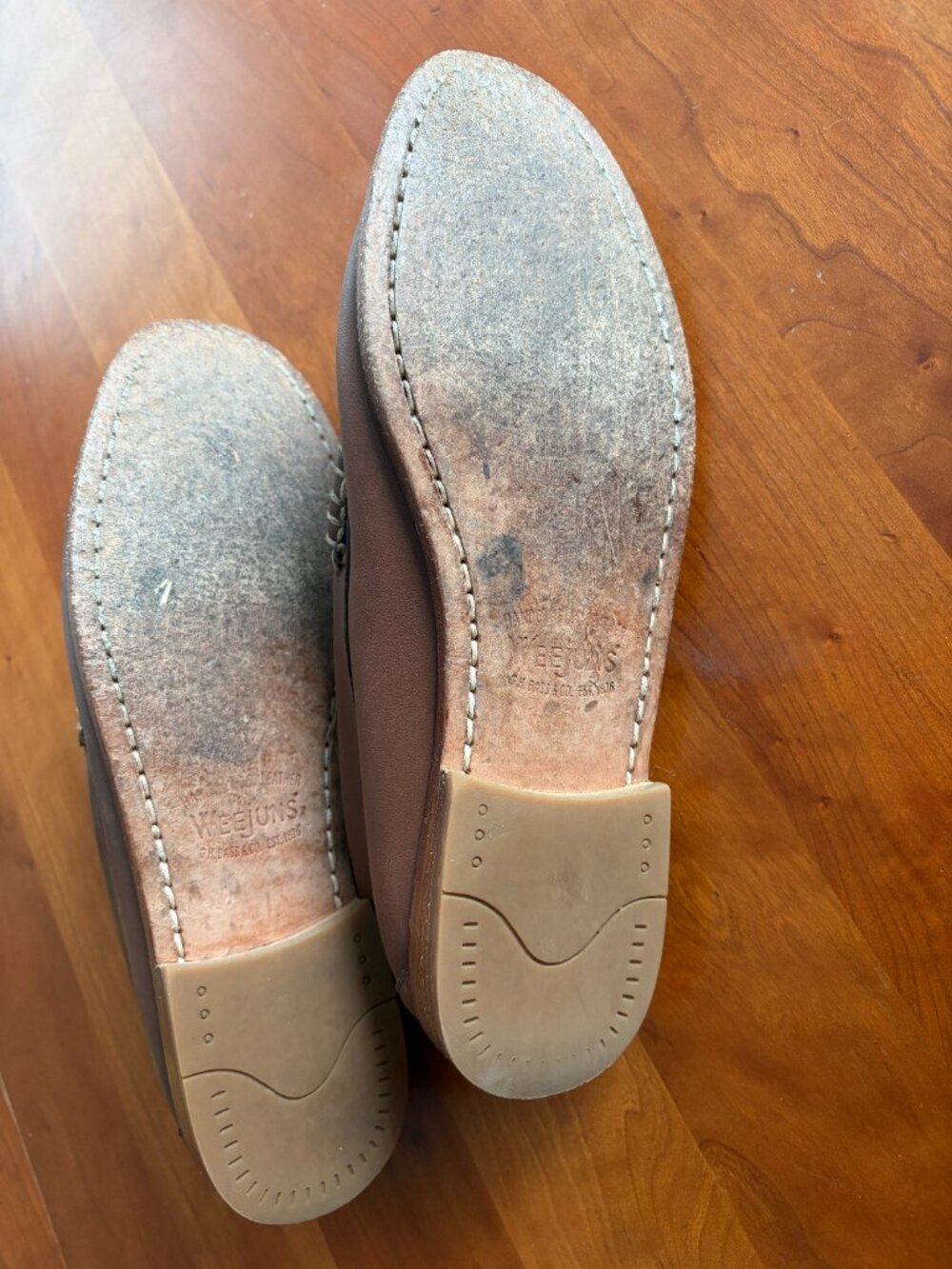 Weejuns GH Bass Brown womens loafers in a size 8 - Picture 5 of 5